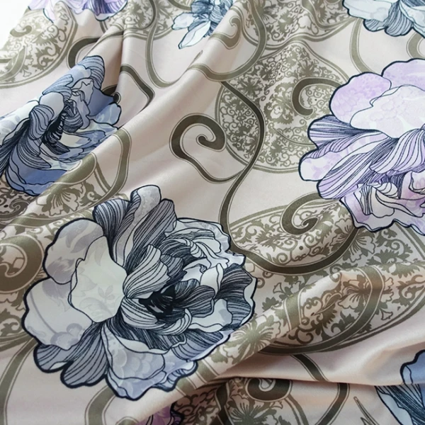 Tissu velours à motifs